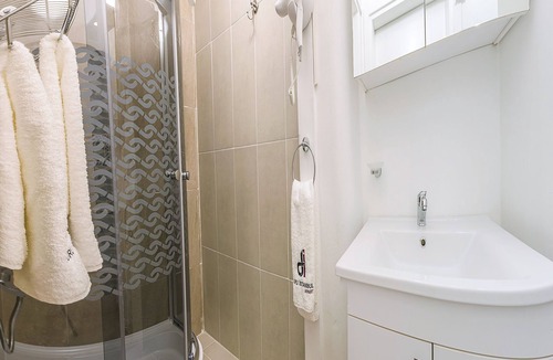 Old City Apartment | Economic One Bedroom Basement Apart at Sultanahmet, Old City