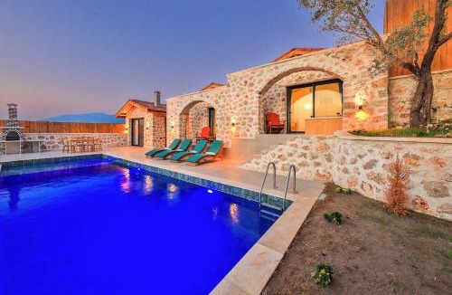 Patara House | Elegant 2BR Stone Retreat with Private Pool