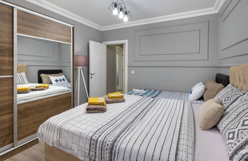Muratpasa Apartment | Entire Apartment near the beach