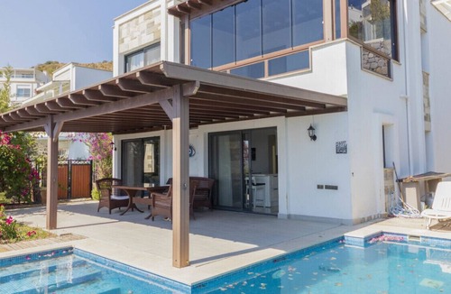 Kadıkale Villa | Great Villa with Private Pool in Bodrum near Beach
