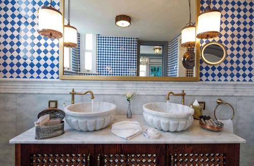Sultanahmet Hotel | Hagia Sofia Mansions Istanbul, Curio Collection by Hilton