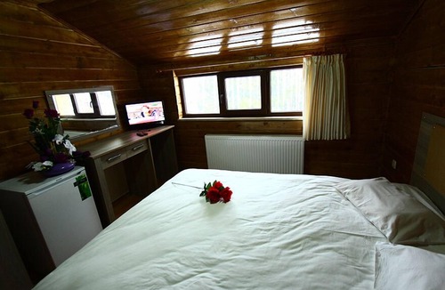 Macka Hotel | Hamsiköy Zitaş Otel & Bungalov & Restoran