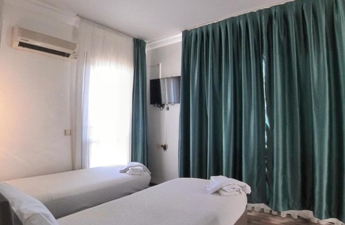 Kusadasi City Centre Hotel | Hbs Hotel