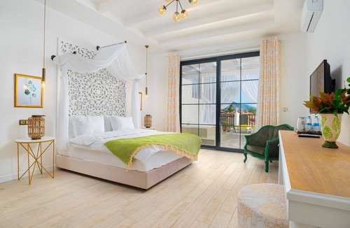 Oludeniz City Center Hotel | Hotel Karbelsun