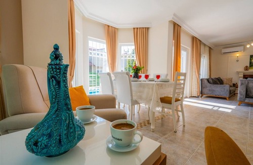 Fethiye City Center Villa | Infinity Beyaz Villa