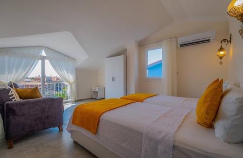 Fethiye City Center Villa | Infinity Beyaz Villa