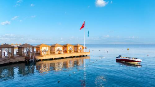 Kadnlar Denizi Mahallesi Hotel | INFINITY BY YELKEN AQUAPARK&RESORTS KUŞADASI