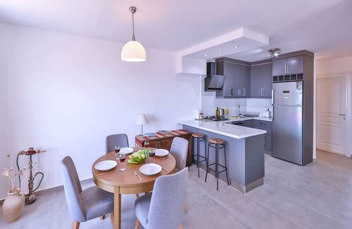 Kas Apartment | Kas town centre apartment with shared pool, Braeside Apart