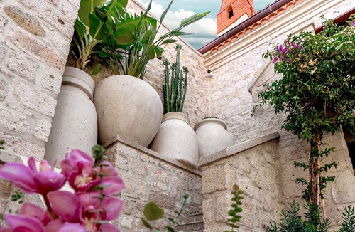 Hacımemis House | KestelINN Alaçatı, An Artful Stay in Nature
