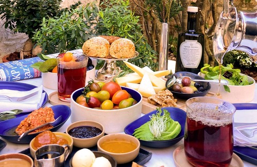 Hacımemis House | KestelINN Alaçatı, An Artful Stay in Nature