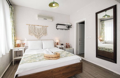 Bozcaada Hotel | Keyf-i Ada Mahal