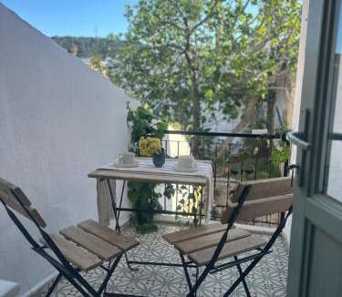 Ayvalik City Center Hotel | Kidoni Macaron Guesthouse