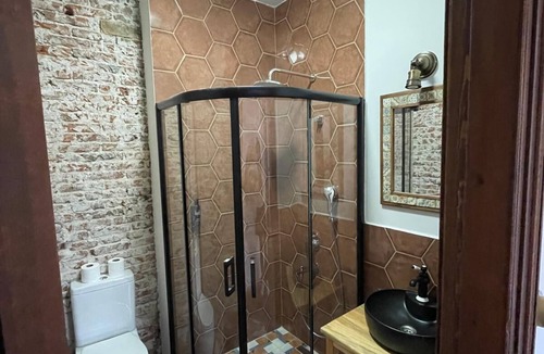 Ayvalik Hotel | Konak 1882