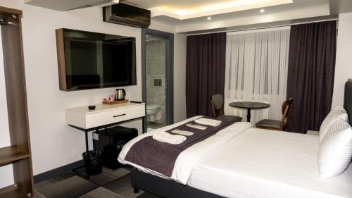 Bakırkoy Hotel | Lizbonia Suit Otel