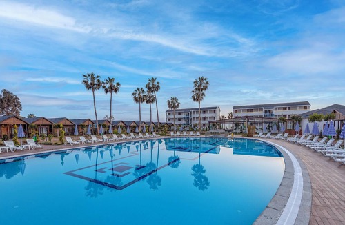 Seki Hotel | Lord Marina Hotel & Bungalows