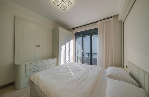 Yanik Hotel | Luku Villa