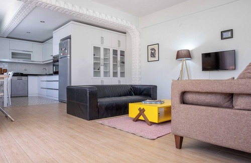 Bogazkent Apartment | Luna - 2 Bed Apartment with private garden