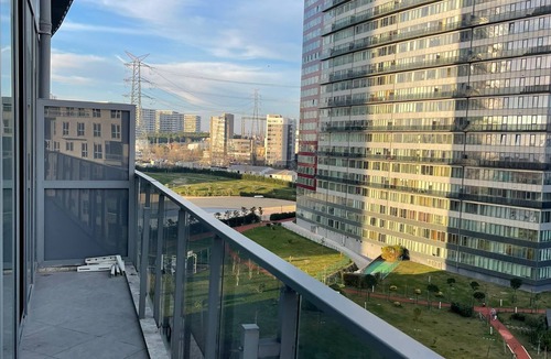 Esenyurt Apartment | Luxurious 1-bedroom apartment with AC in vibrant İstanbul