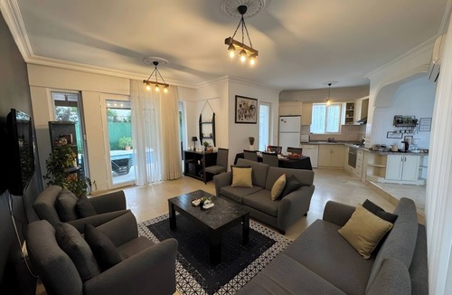 Kadriye Villa | Luxury Private Pool Villa–5 min to Land of Legends
