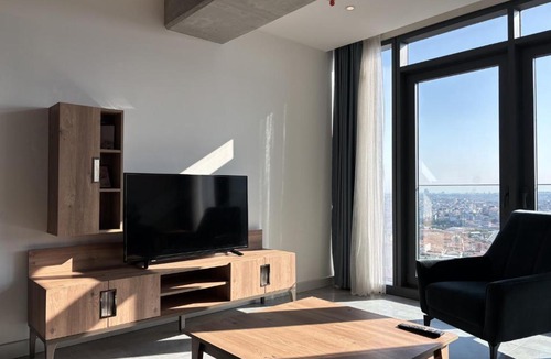 Bomonti Apartment | Luxury Studio on the 19th Floor Queen Bomonti