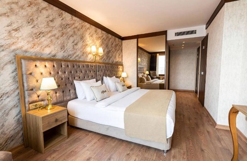 Taksim Hotel | Marble Hotel