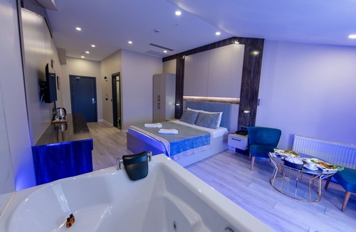 Kucukcekmece Hotel | Meros Hotel