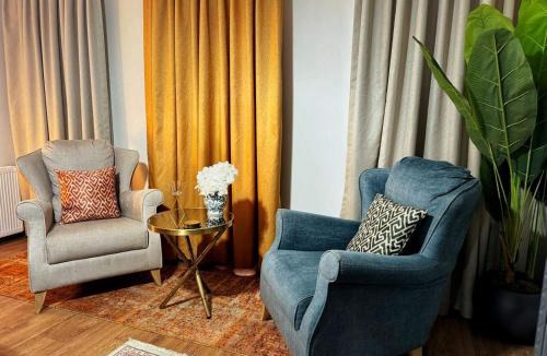 Balat Villa | Modern Furnished Historical House