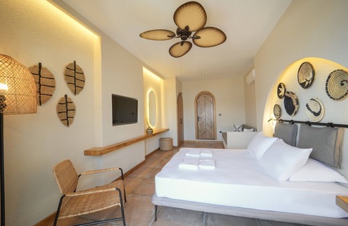 Selimiye Bed & Breakfast | Naxos Beach Hotel