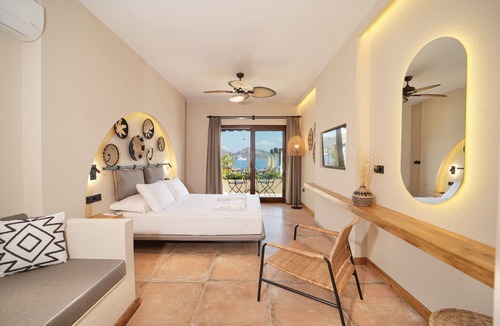 Selimiye Bed & Breakfast | Naxos Beach Hotel