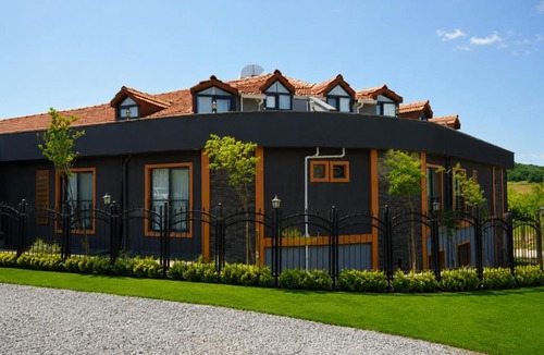 Arnavutkoy Hotel | New Garden Airport Hotel & Restaurant