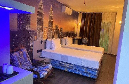 Karaoz Hotel | Ofuro World Hotel Spa