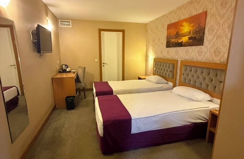 Umraniye Hotel | PeloraHotel