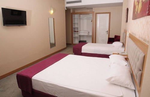 Umraniye Hotel | PeloraHotel