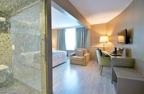 Bakırkoy Hotel | Perada Suite & Room