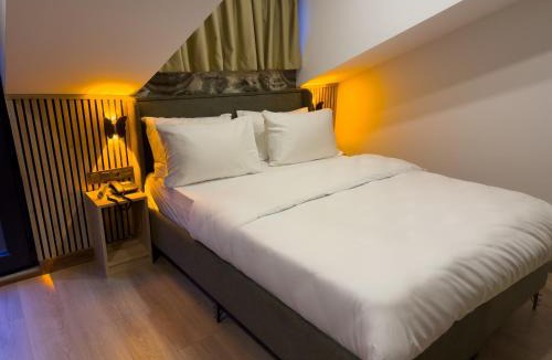 Arnavutkoy Hotel | Positive Hotel