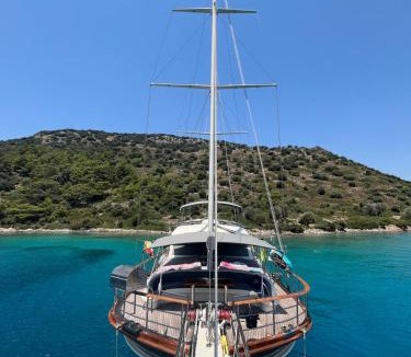 Bozburun Boat Rental | Prenses Ayça Yatching