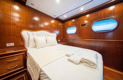 Bozburun Boat Rental | Prenses Ayça Yatching