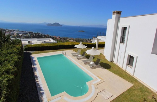 Kadıkale Villa | PRİVATE POOL VİLLA WİTH AMAZİNG SEAVİEW NEAR BEACH