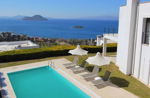 Kadıkale Villa | PRİVATE POOL VİLLA WİTH AMAZİNG SEAVİEW NEAR BEACH