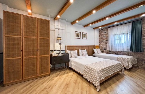 Ayvalik Hotel | Qara Otel