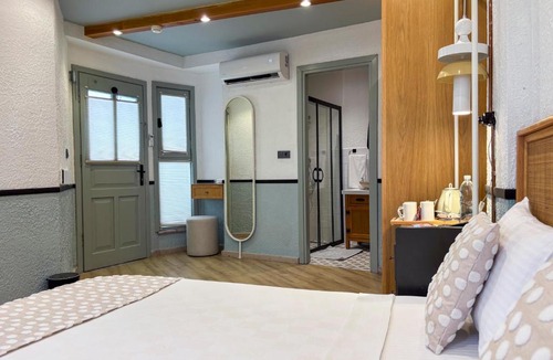 Ayvalik Hotel | Qara Otel