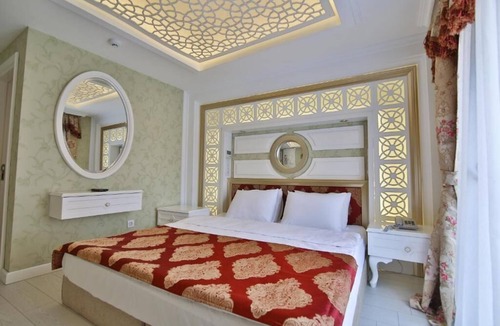 Cagaloglu Hotel | Queens Land Istanbul
