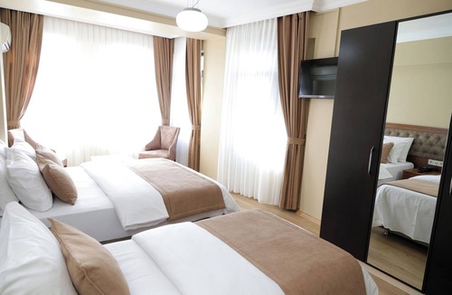 Kumkapi Hotel | Ramparts