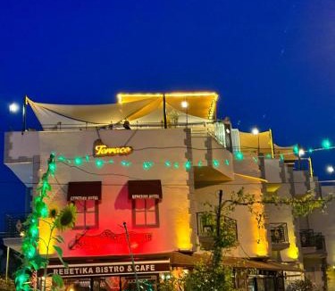 Selcuk Hotel | Rebetika Hotel & bistro