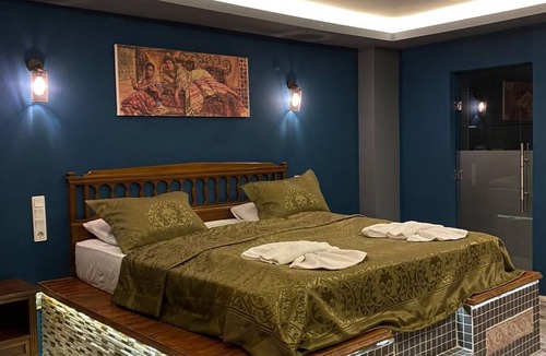 Selcuk Hotel | Rebetika Hotel