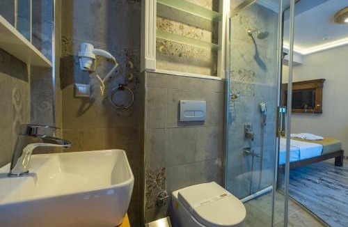 Fethiye City Center Hotel | Reis Royal Hotel