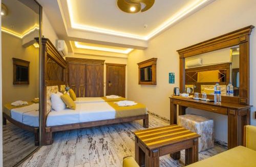 Fethiye City Center Hotel | Reis Royal Hotel