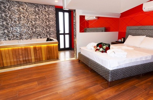 Karsiyaka Hotel | Renk Otel Karşıyaka