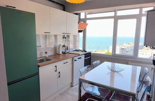 Konak Apartment | Renovated comfy apartment with unique sea view