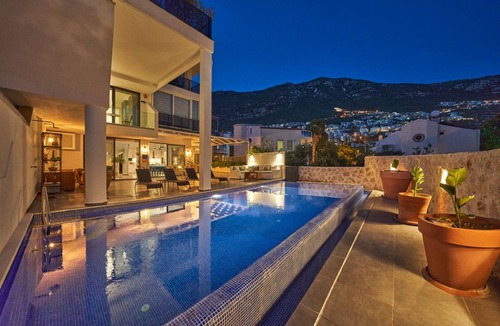 Kalkan Villa | Rio Villa: Charming Retreat in Kalkan Centre
